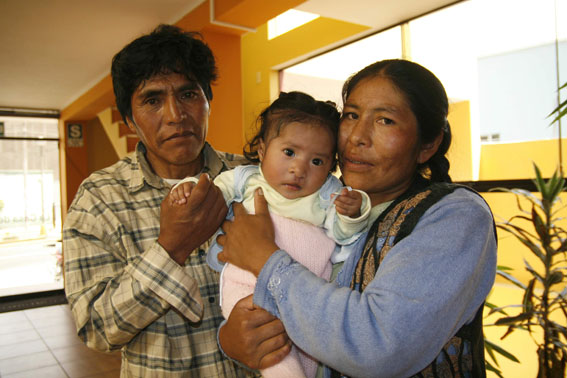 In the Peruvian Press – only spanish and dutch!‘Médicos extranjeros salvan vida de niña de 8 meses’ El Pueblo ‘Buitenlandse artsen redden het leven van een meisje van 8 maanden’El Pueblo
